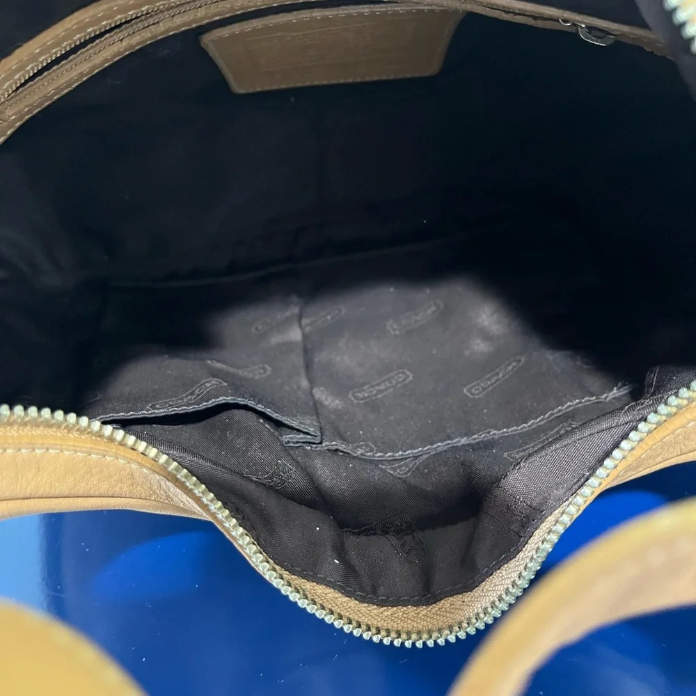 Coach Camel Legacy Zoe Tote Shoulder Hobo Bag Leather Purse 9342 Nickel Vintage - Picture 9 of 10